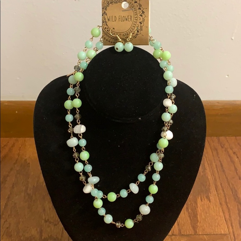 Wildflower necklace & earring set  💕HOST. PICK💕